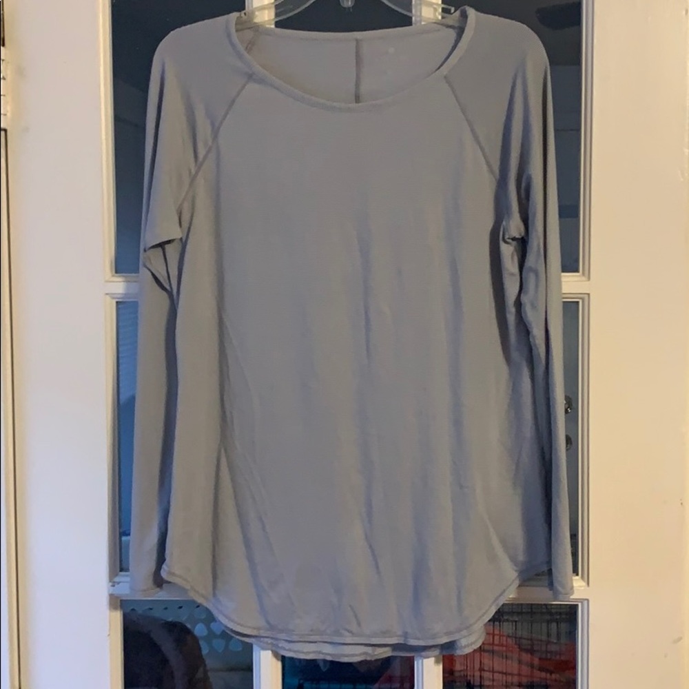 Athleta size Medium long sleeve active top